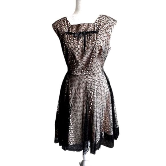 Anthropologie Eva Franco Black Lace Swing Dress Sleeveless Elegant SZ 4 - Picture 12 of 12